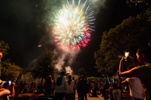 Nocturnes EstiWAAAles - Feu d'artifice - crédits @WalibiRA @Picture Element